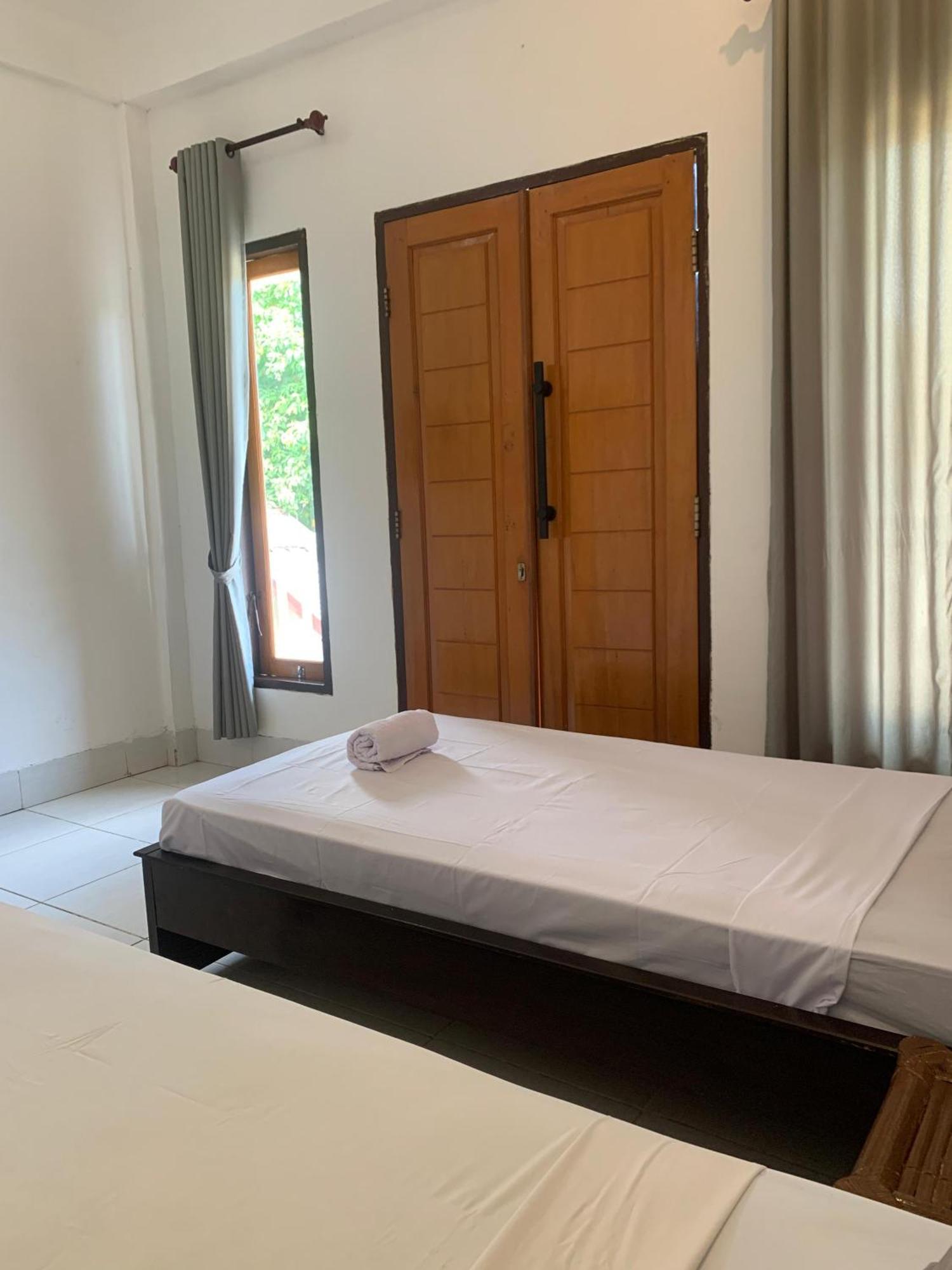 Bale Sunrise Hotel Gili Trawangan Exterior foto