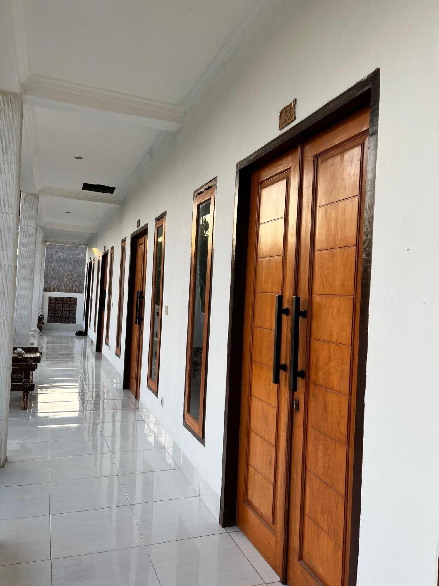 Bale Sunrise Hotel Gili Trawangan Exterior foto